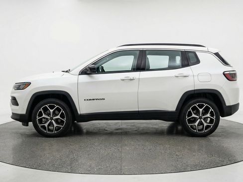 Used 2025 Jeep Compass Limited AWD/4WD image 5