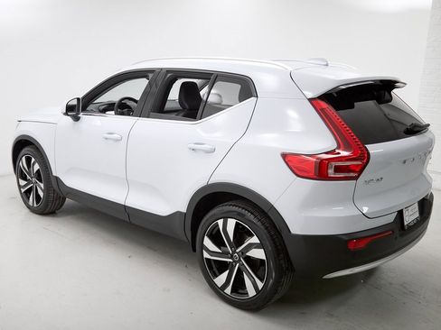 Certified 2024 Volvo XC40 B5 Plus w/ Protection Package Premier image 7