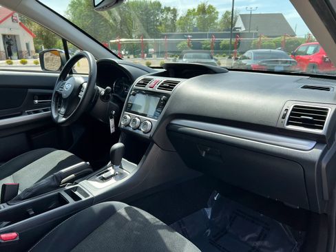 Used 2015 Subaru Crosstrek 2.0i Premium AWD/4WD image 22