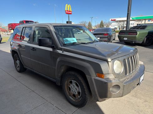 Used 2007 Jeep Patriot Sport w/ PWR Equipment Group image 4