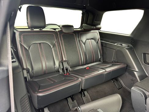 Used 2024 Ford Expedition Limited AWD/4WD image 42
