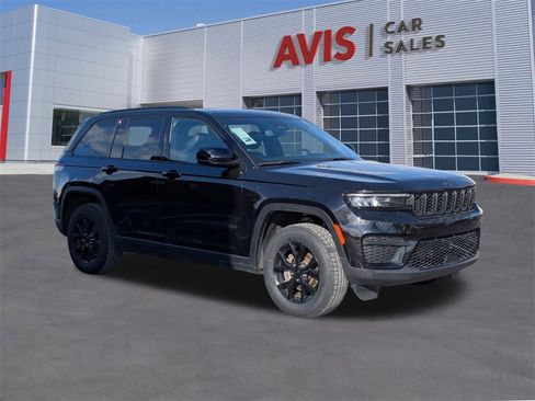 Used 2024 Jeep Grand Cherokee Altitude image 9