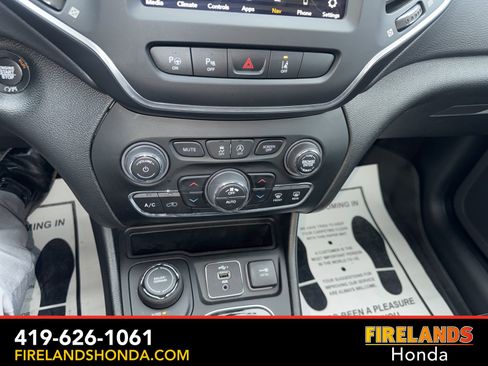Used 2023 Jeep Cherokee Altitude Lux w/ Lux Elite Package image 25