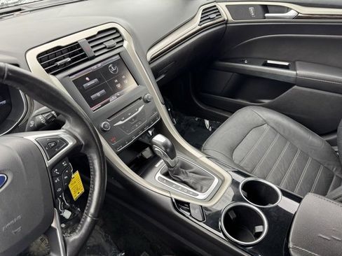 Used 2013 Ford Fusion SE image 13