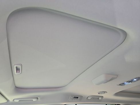 New 2026 Kia Carnival SX Prestige FWD image 24