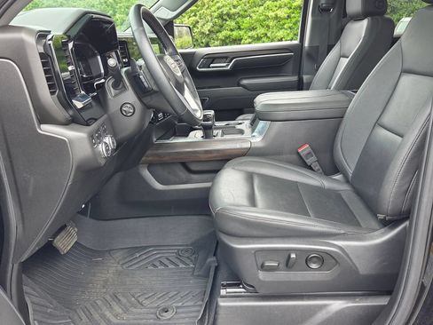 Used 2025 GMC Sierra 1500 SLT w/ SLT Premium Package AWD/4WD image 3
