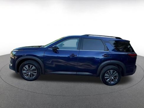 Used 2025 Nissan Pathfinder SV AWD/4WD image 8
