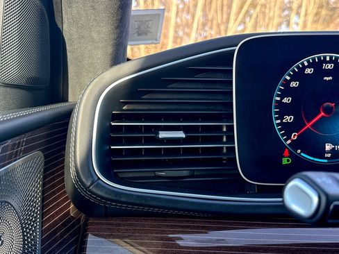 Used 2023 Mercedes-Benz GLS 63 AMG 4MATIC image 42