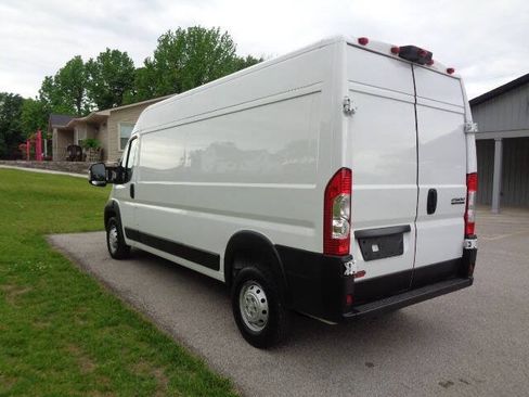Used 2023 RAM ProMaster 2500 FWD image 3