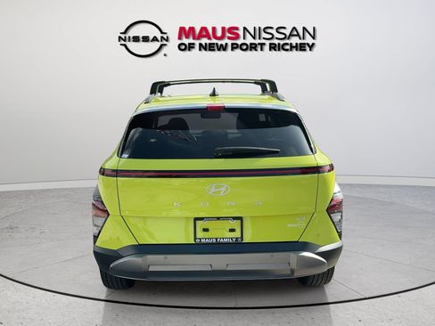 Used 2024 Hyundai Kona Limited FWD image 9