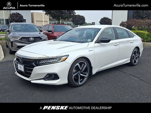 Used 2022 Honda Accord Sport image 1
