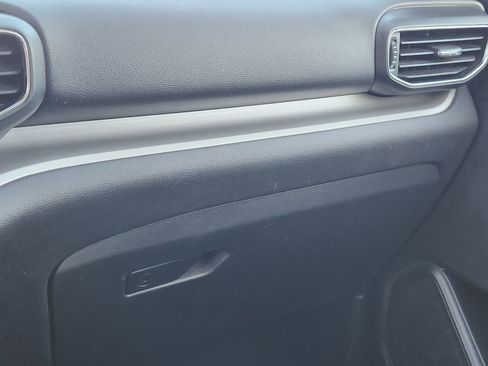 Used 2022 Ford Explorer XLT w/ Equipment Group 202A image 23