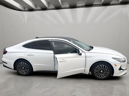 Used 2023 Hyundai Sonata Limited FWD image 6