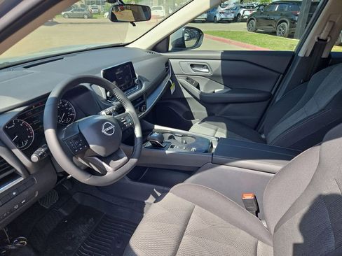 New 2026 Nissan Rogue SV FWD image 10