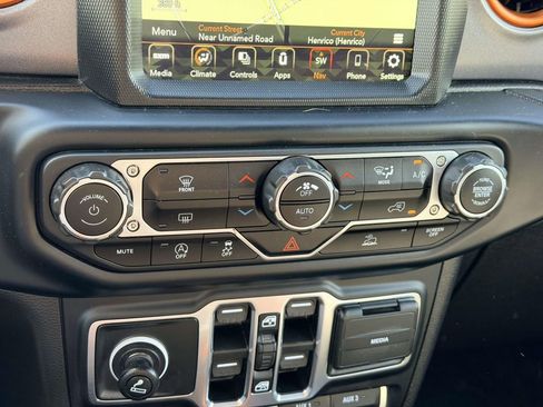Used 2023 Jeep Gladiator Mojave image 5