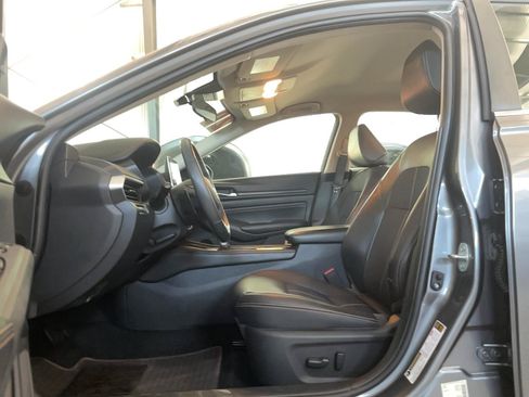 Used 2020 Nissan Altima 2.5 SR AWD/4WD image 6