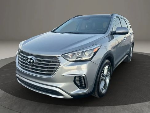 Used 2017 Hyundai Santa Fe FWD image 17