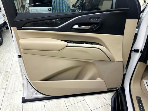 Used 2021 Cadillac Escalade Premium Luxury w/ Driver Assist Tech Package image 18