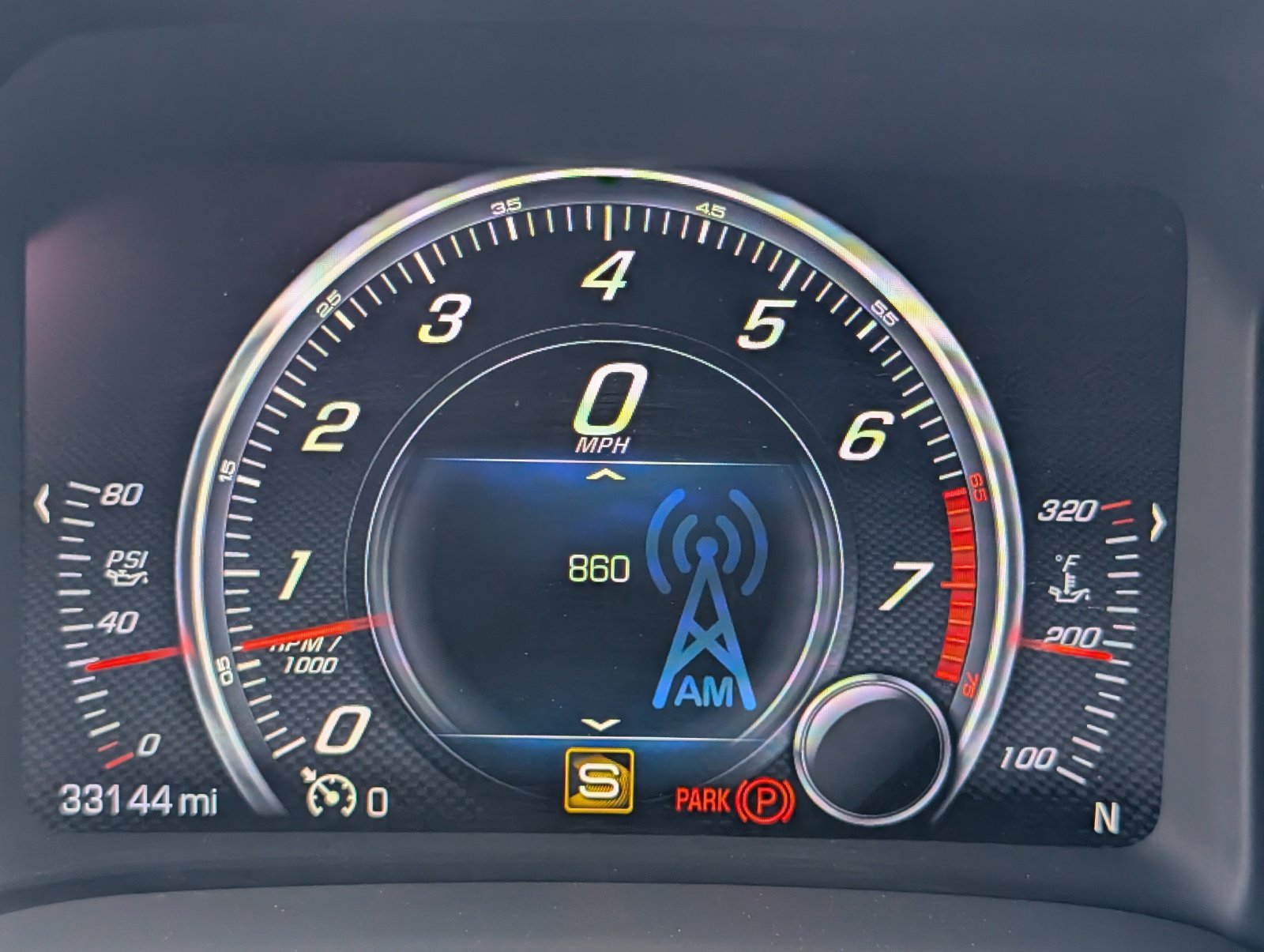 Used 2016 Chevrolet Corvette Stingray Coupe w/ 2LT Preferred Equipment Group RWD image 9