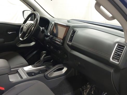 Used 2022 Nissan Frontier SV AWD/4WD image 29