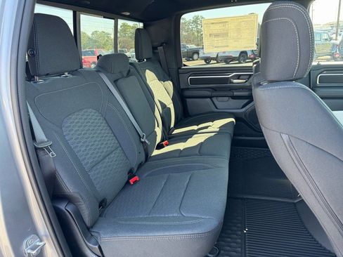 New 2025 RAM 1500 Big Horn AWD/4WD image 18
