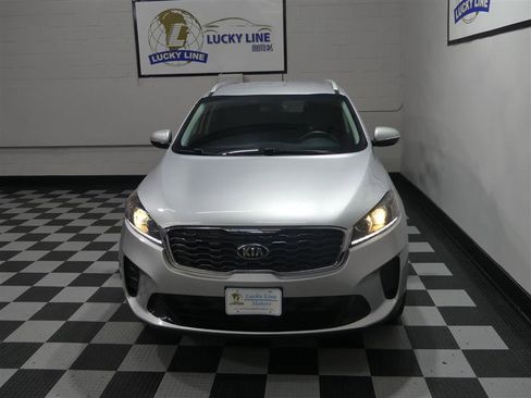 Used 2020 Kia Sorento LX w/ LX I4 Convenience Package image 3