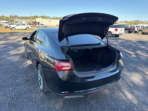 Used 2022 Chevrolet Malibu Premier image 10