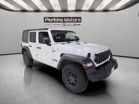 Used 2024 Jeep Wrangler Sport S AWD/4WD image 7