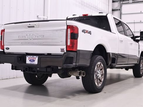 Certified 2025 Ford F250 King Ranch AWD/4WD image 10
