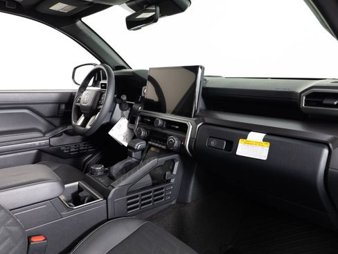 Used 2026 Toyota 4Runner TRD Off-Road Premium AWD/4WD image 28