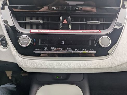 New 2026 Toyota Corolla SE FWD image 23