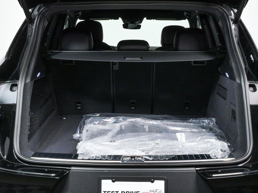 New 2026 Porsche Cayenne AWD/4WD image 31