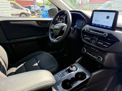 Used 2023 Ford Escape Active AWD/4WD image 34