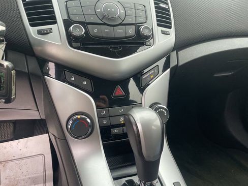 Used 2014 Chevrolet Cruze LT w/ All-Star Edition image 24