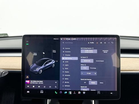 Used 2019 Tesla Model 3 Standard Range Plus RWD image 9