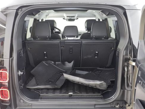 Certified 2025 Land Rover Defender 110 S AWD/4WD image 18