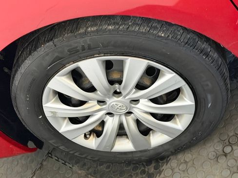 Used 2012 Toyota Corolla LE FWD image 6