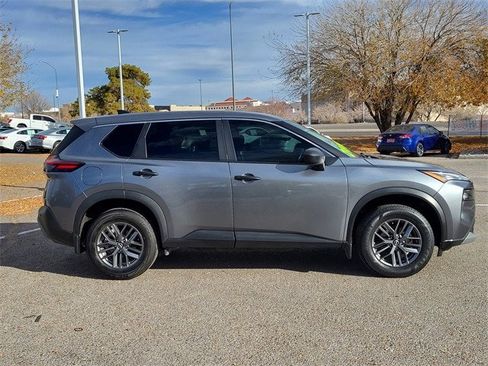 Used 2023 Nissan Rogue S image 3