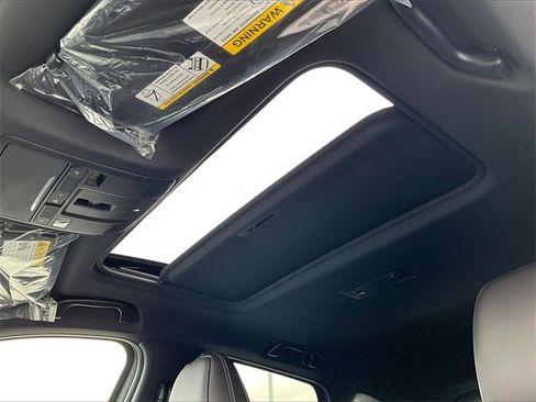 New 2025 MAZDA CX-5 Signature image 14