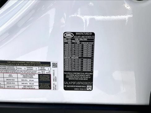 Certified 2023 Land Rover Range Rover SE AWD/4WD image 17