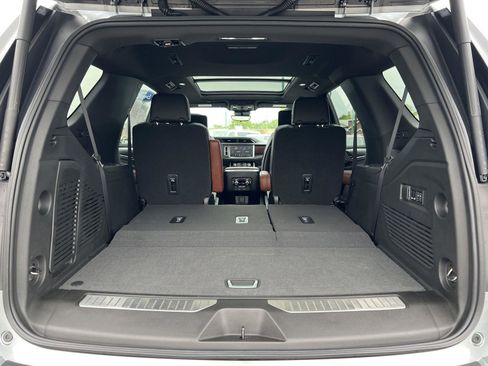 Used 2023 GMC Yukon Denali Ultimate AWD/4WD image 64