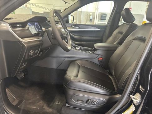 New 2025 Jeep Grand Cherokee Limited w/ Trailer Tow Package image 7