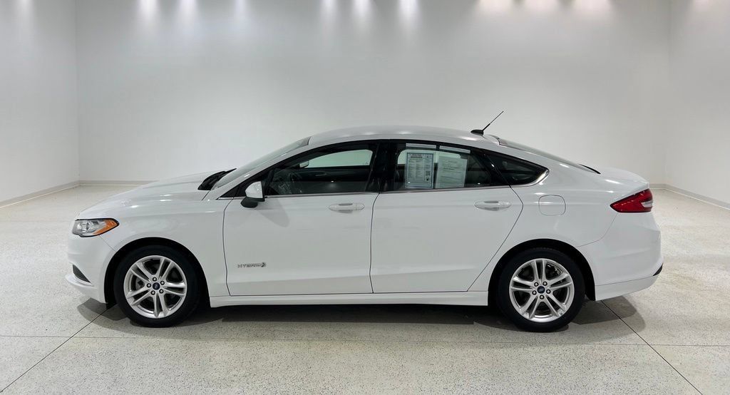 Used 2018 Ford Fusion S FWD image 2