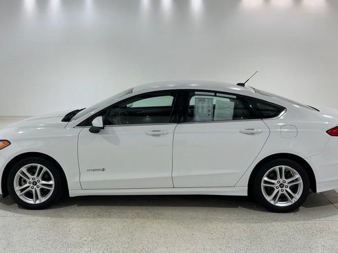 Used 2018 Ford Fusion S FWD image 2
