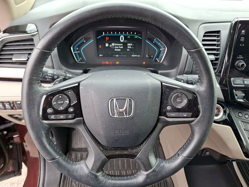 Used 2019 Honda Odyssey Elite image 16