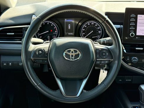 Used 2024 Toyota Camry SE FWD image 14