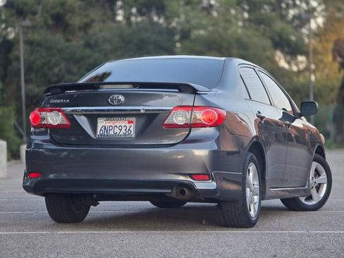 Used 2011 Toyota Corolla S image 10