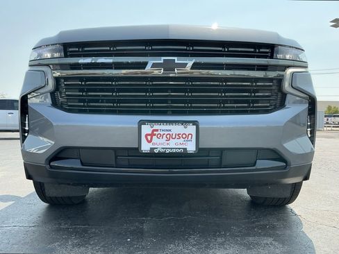 Used 2021 Chevrolet Suburban RST w/ Rear Media and Nav Package image 9