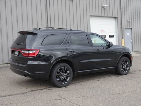 Used 2025 Dodge Durango GT w/ Blacktop Package AWD/4WD image 12