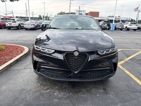 Used 2024 Alfa Romeo Tonale Veloce w/ Active Assist Package AWD/4WD image 2
